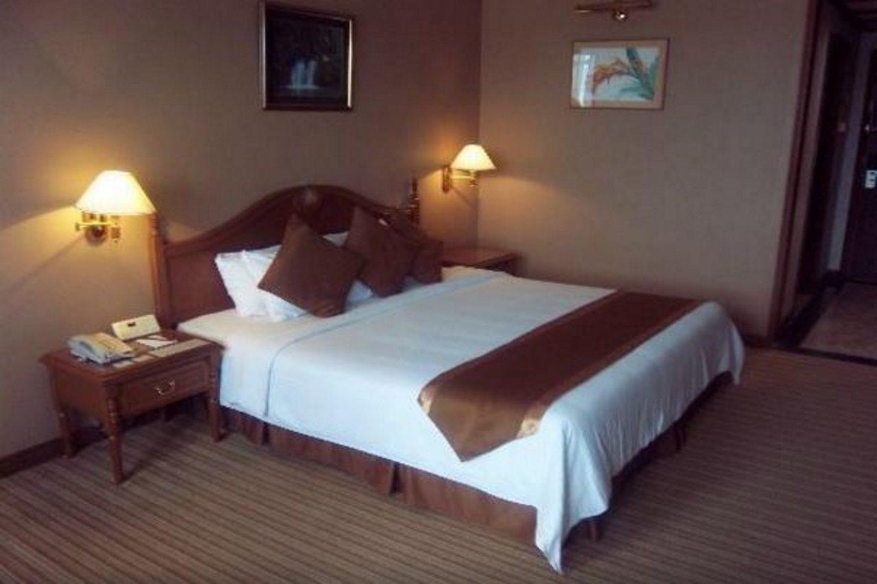 Mulia Hotel Bandar Seri Begawan Exterior foto